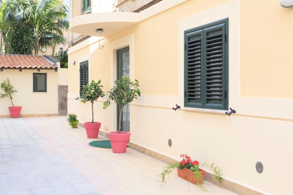 B&B Porta Della Sicilia メッシーナ 部屋 写真