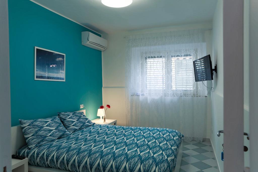 B&B Porta Della Sicilia メッシーナ 部屋 写真